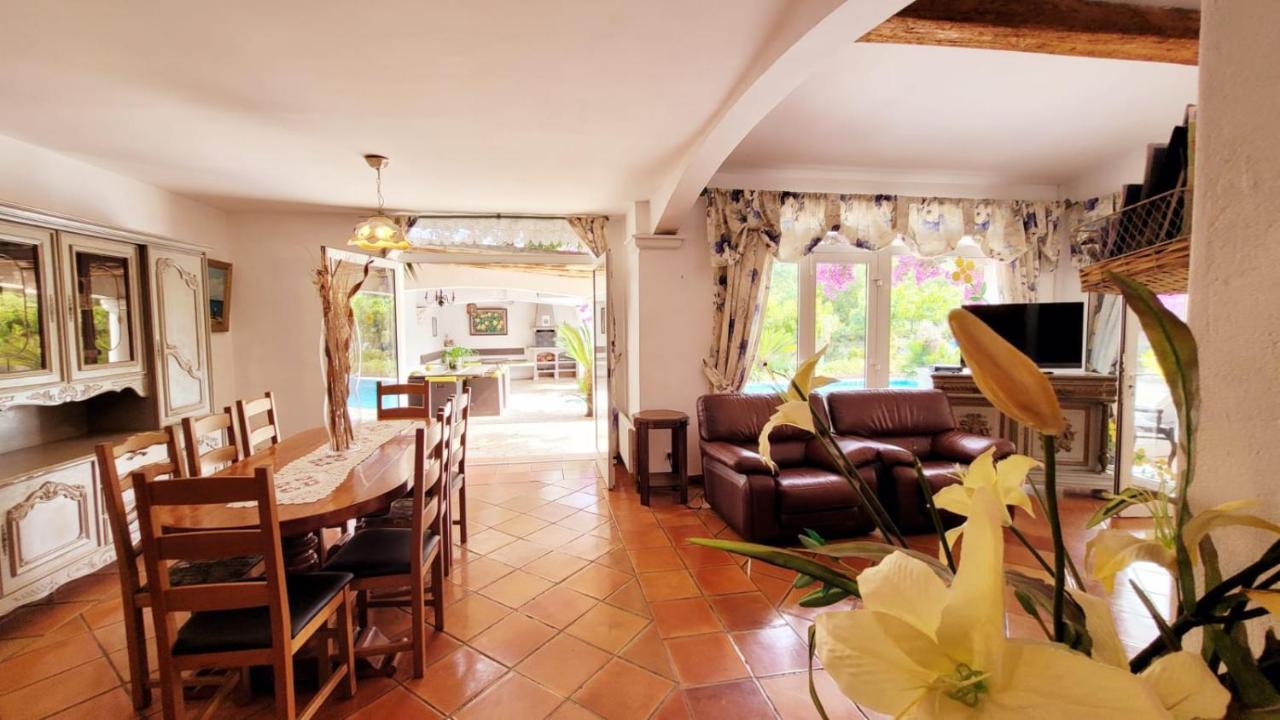 Villa Provencale A Sainte Maxime, Golf De Saint Tropez Exteriör bild