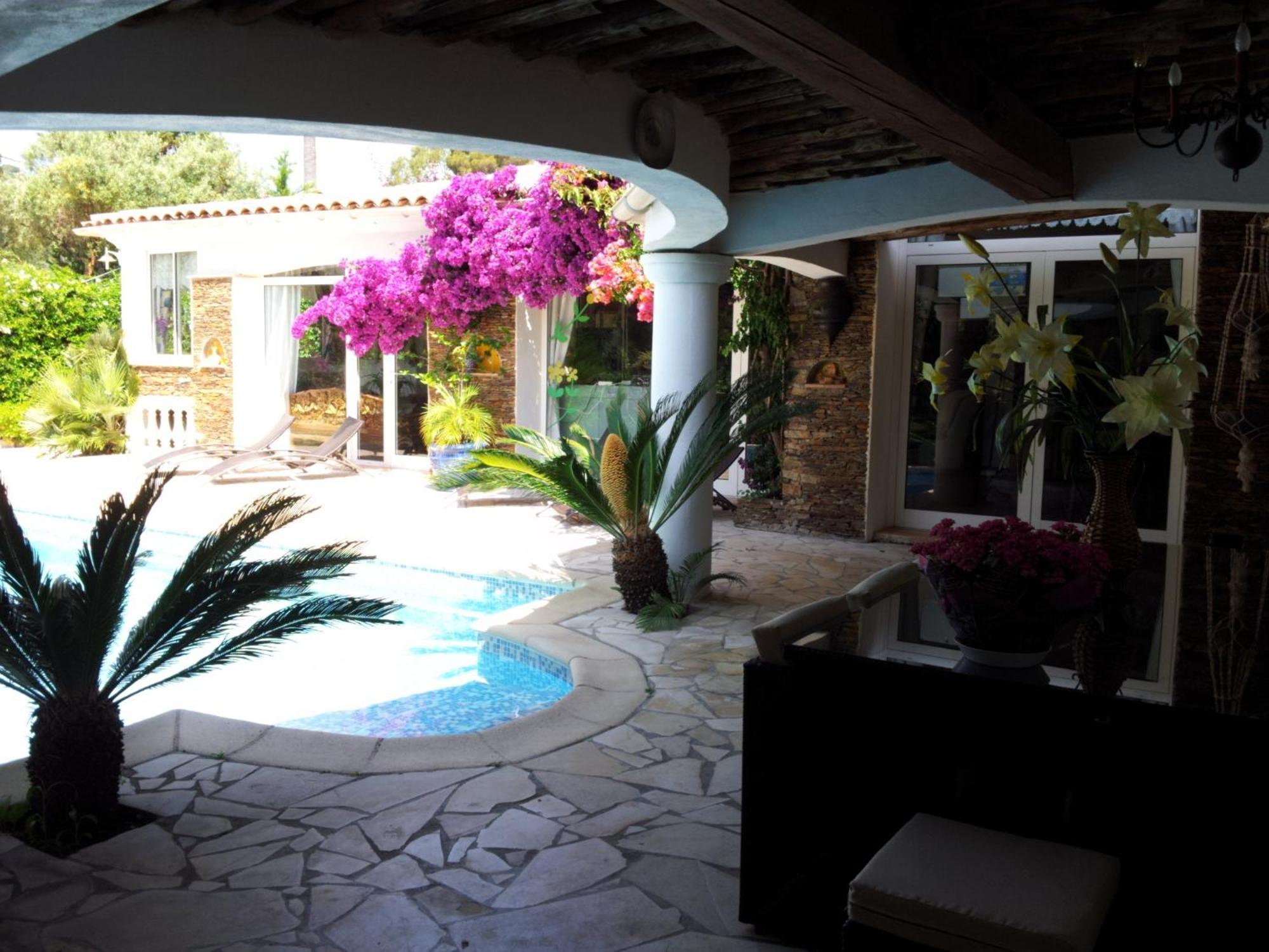 Villa Provencale A Sainte Maxime, Golf De Saint Tropez Exteriör bild