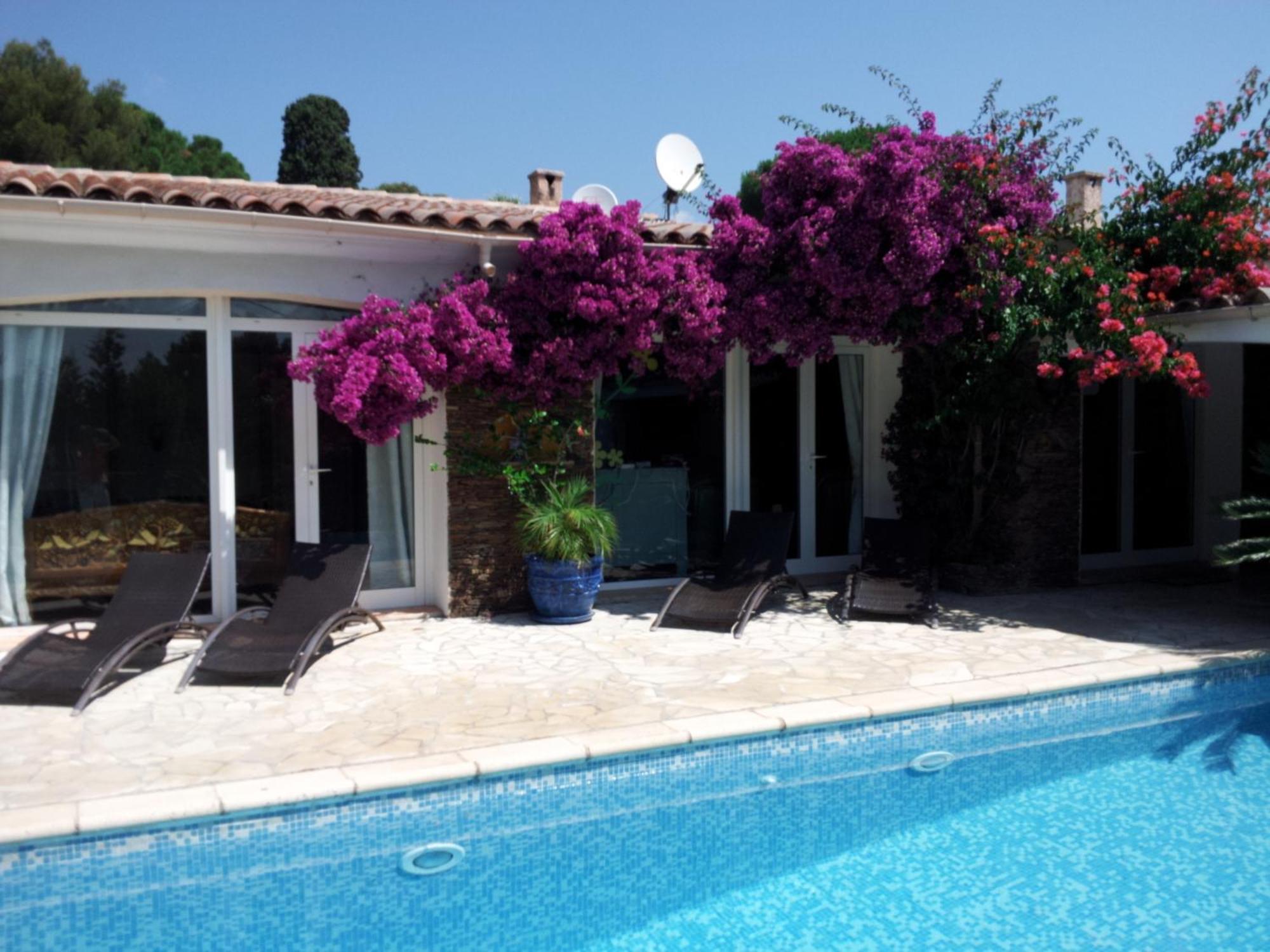 Villa Provencale A Sainte Maxime, Golf De Saint Tropez Exteriör bild