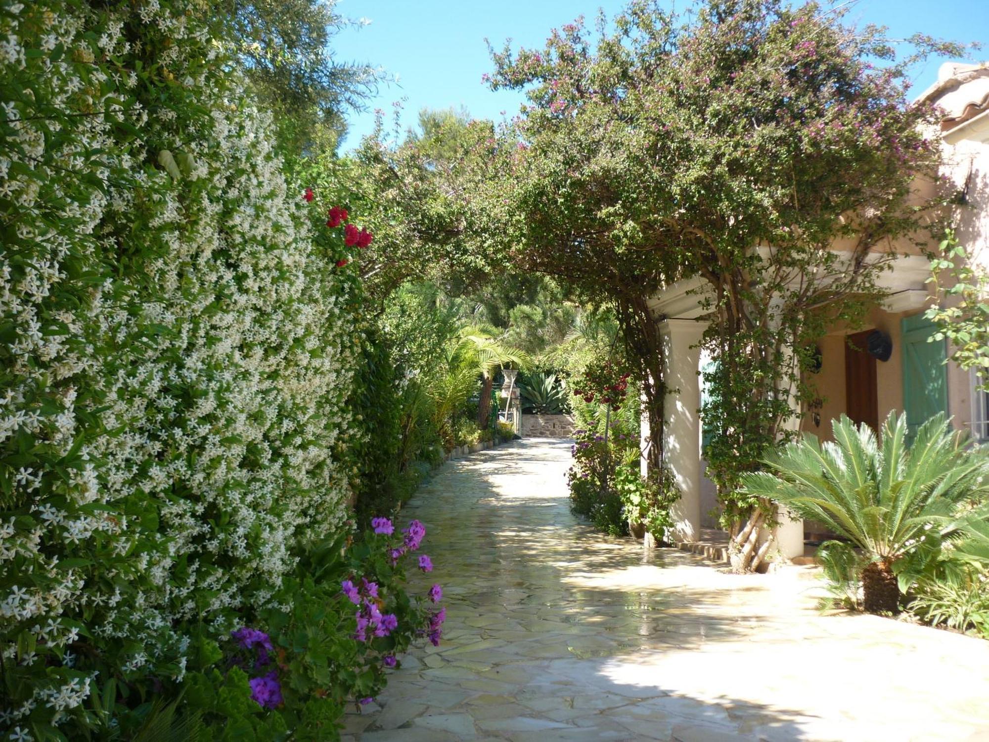 Villa Provencale A Sainte Maxime, Golf De Saint Tropez Exteriör bild